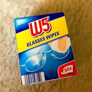 W5 Glasses wipe individually wrapped
